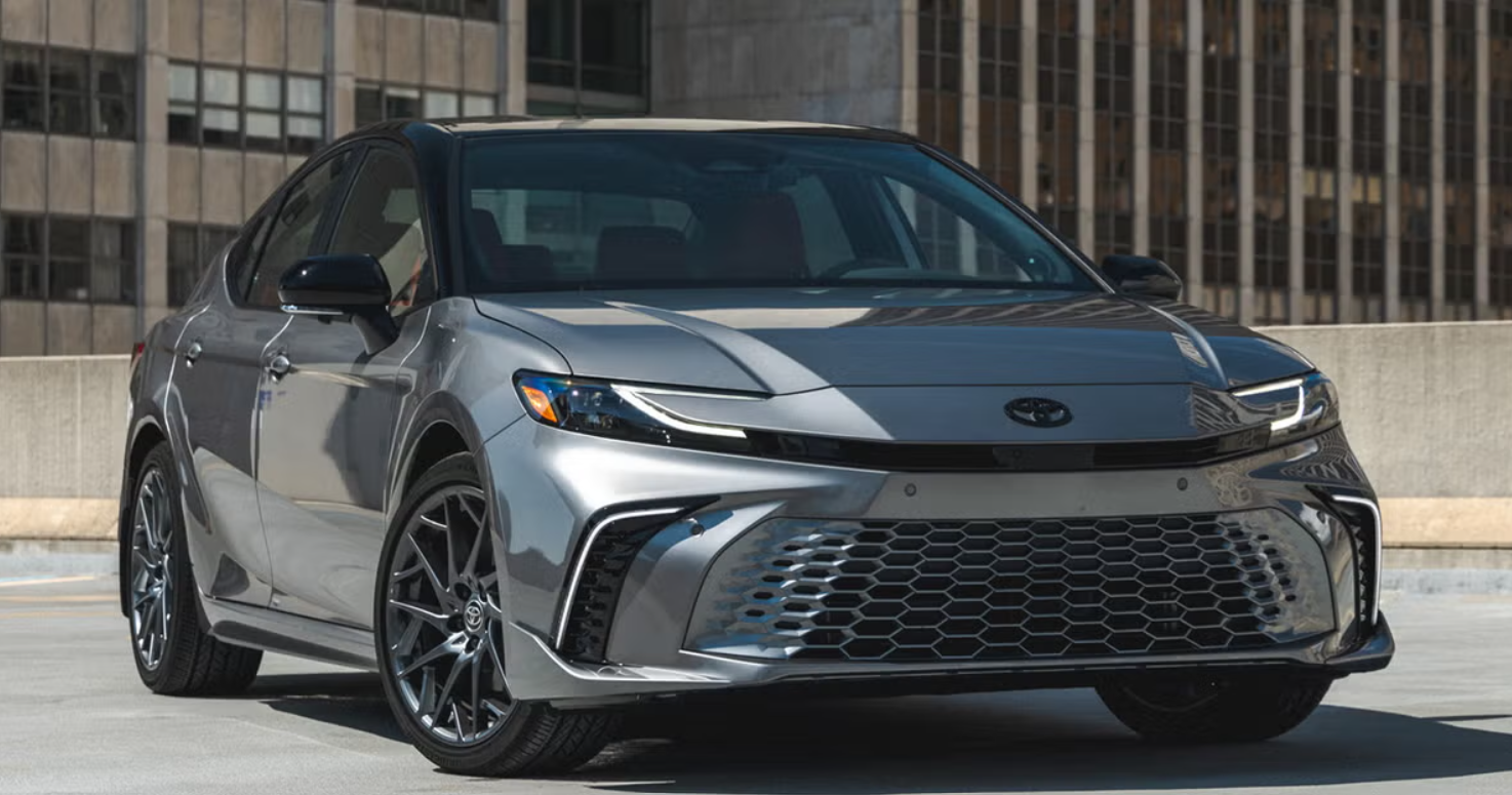 تويوتا كامري 2025 (Toyota Camry) للبيع