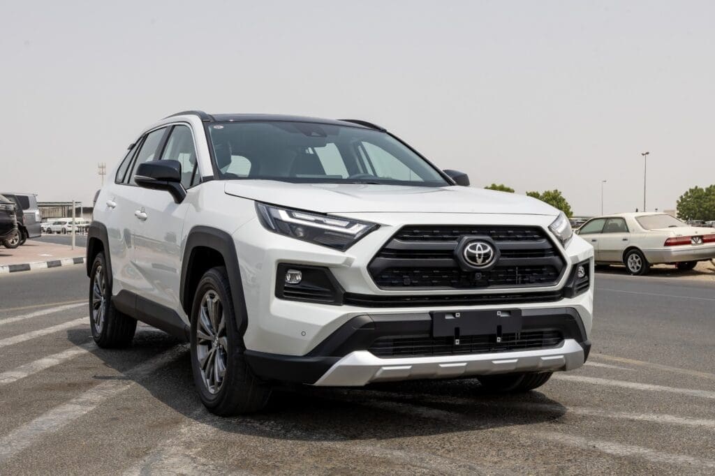 تويوتا راف 4 - 2025 (Toyota RAV4) للإيجار